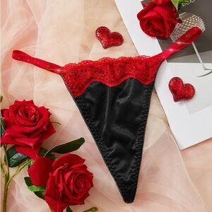 🖤 Contrast Lace Thong Panty